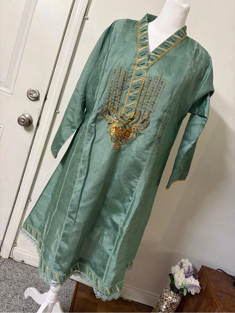 Pakistani Embroidered Seafoam Green Kurta Set
